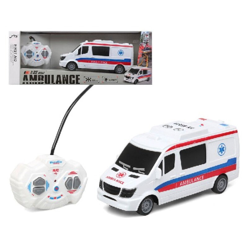 Ambulanssi Ambulance Radio-ohjaus 1:32